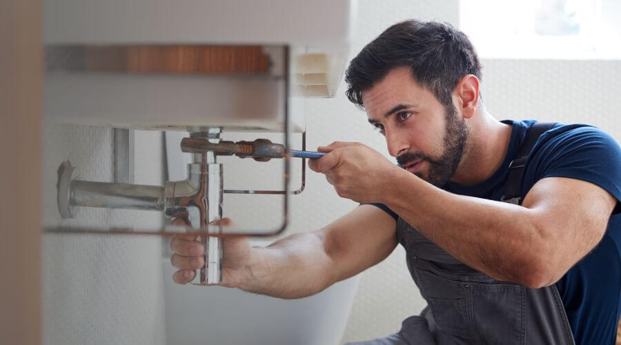Professional water heater installation services in Ebro, FL